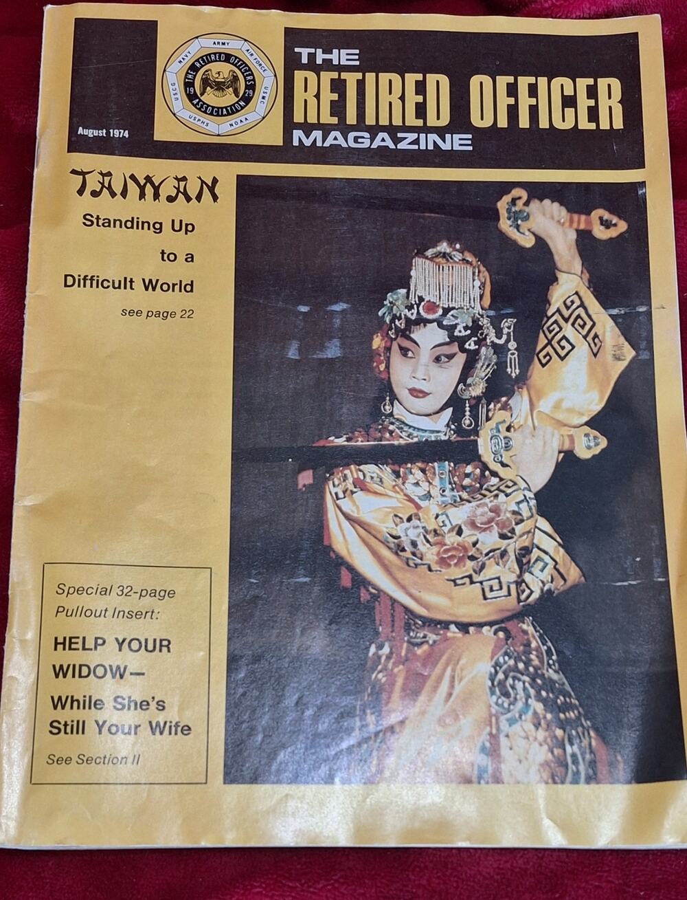 The Retired Officer Magazine August 1974- Taiwan & Help Your Widow- very good